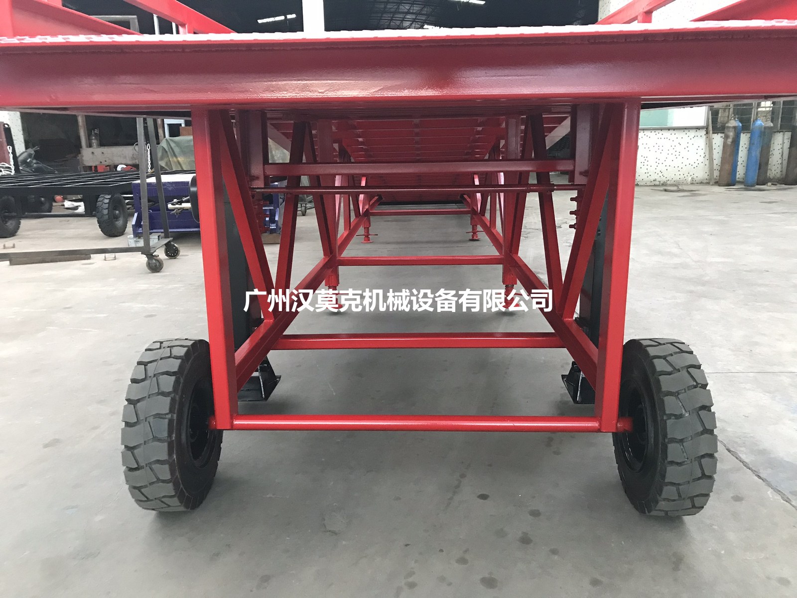 重型款机械移动登车桥 实拍 11