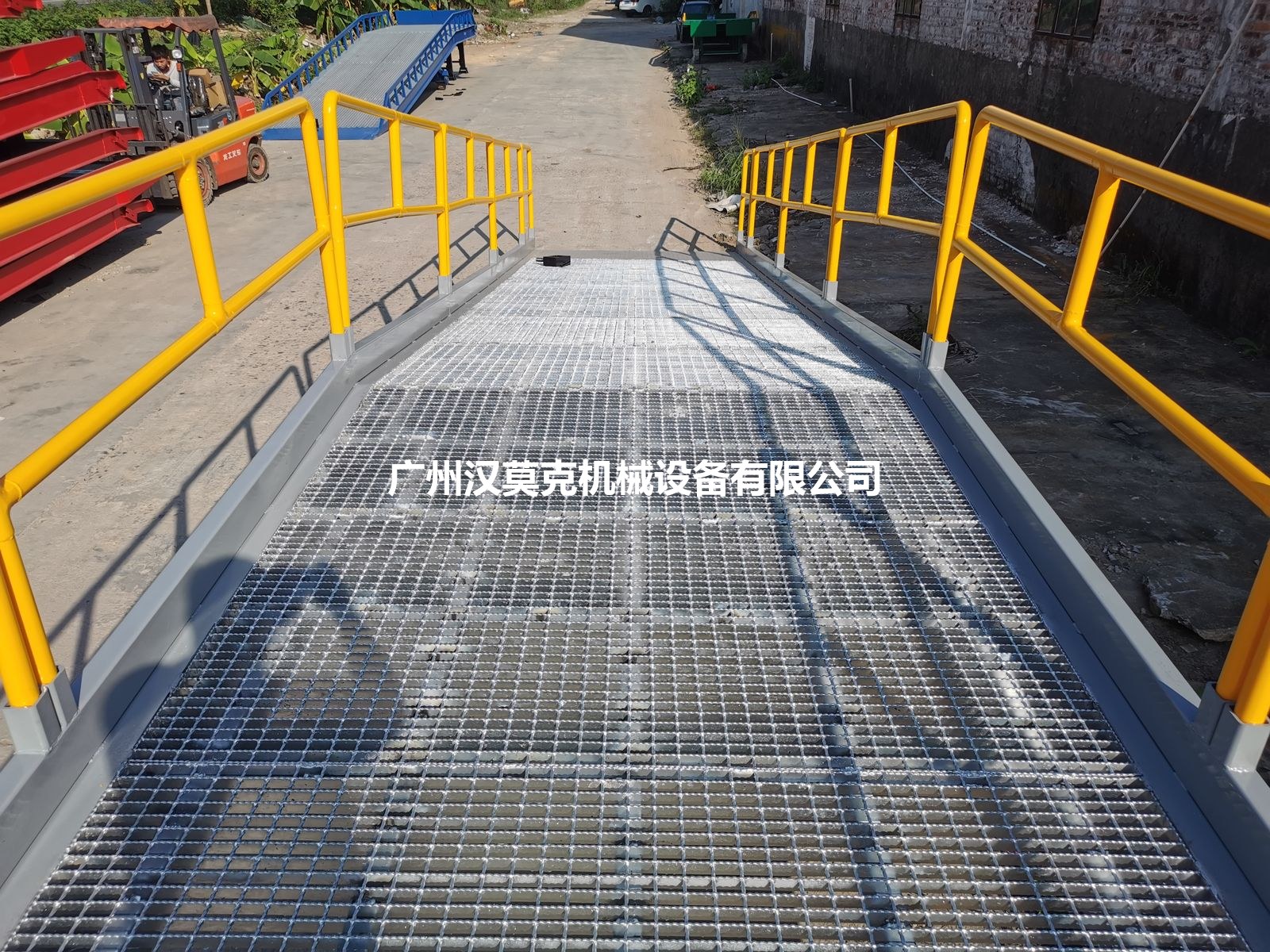 圆管活动护栏款 实拍 7