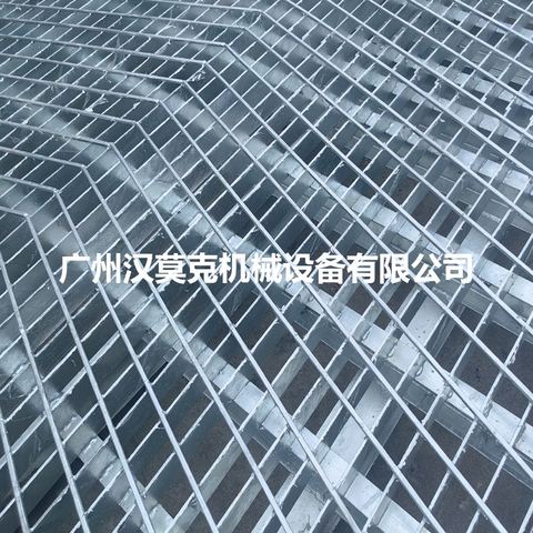 登车桥选配部件 ① 台面面板 加强方钢网（镀锌）